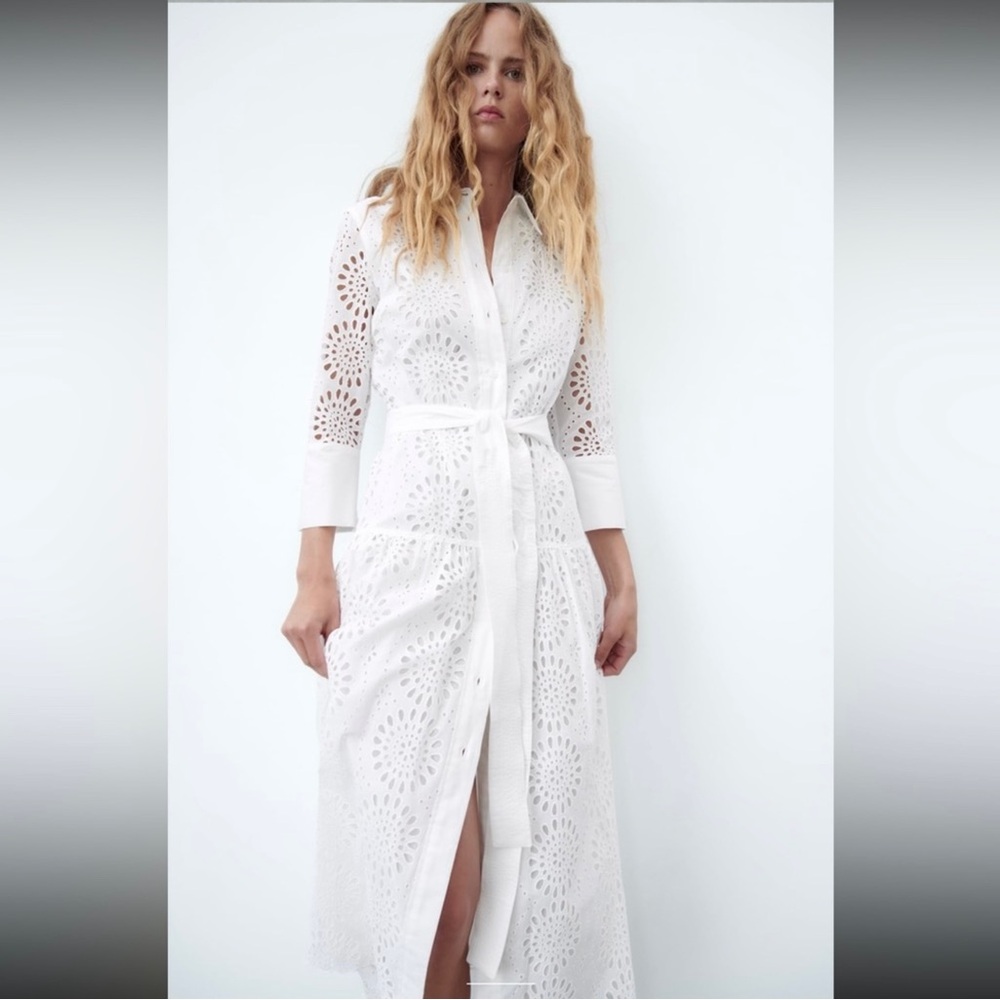 Zara blogger’s favorite white eyelet midi dress XL